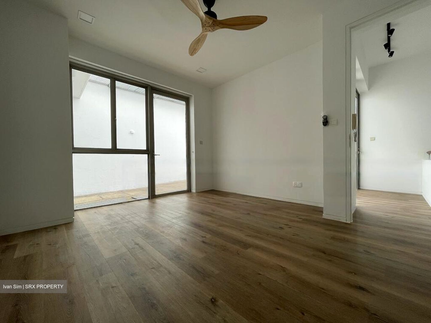 The Trumps (D14), Condominium #549323361
